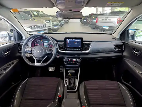 KIA-STONIC-2023