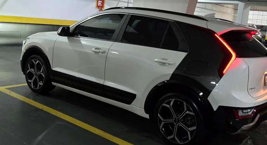 KIA-NIRO-2023