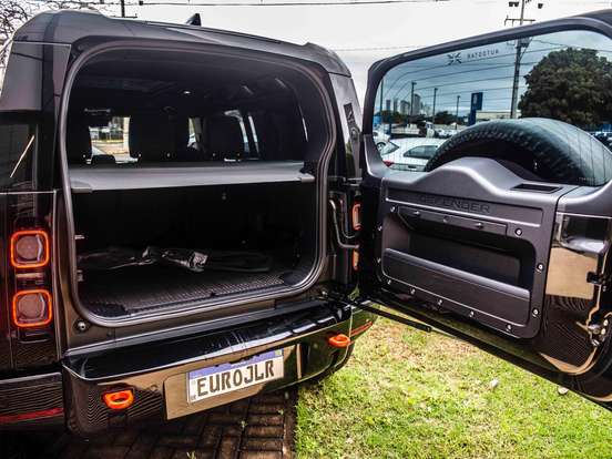 LAND ROVER-DEFENDER-3.0 D300 TURBO DIESEL MHEV 110 X AWD AUTOMÁTICO LAND ROVER-DEFENDER-2024