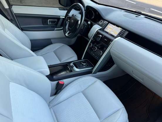 LAND ROVER-DISCOVERY SPORT-2016
