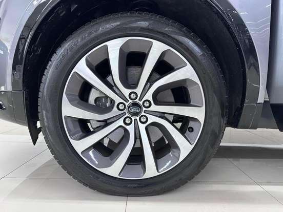 LAND ROVER-DISCOVERY SPORT-2024