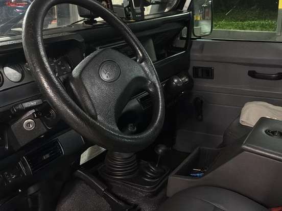 LAND ROVER-DEFENDER-2.5 90 CSW 4X4 TURBO INTERCOOLER DIESEL 2P MANUAL LAND ROVER-DEFENDER-2001