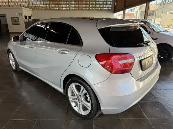 MERCEDES-BENZ-A 200-2015