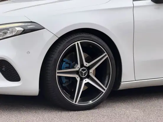 MERCEDES-BENZ-A 250-2018