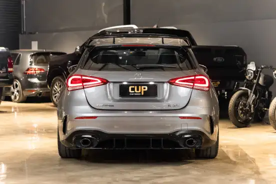 MERCEDES-BENZ-A 35 AMG-2019