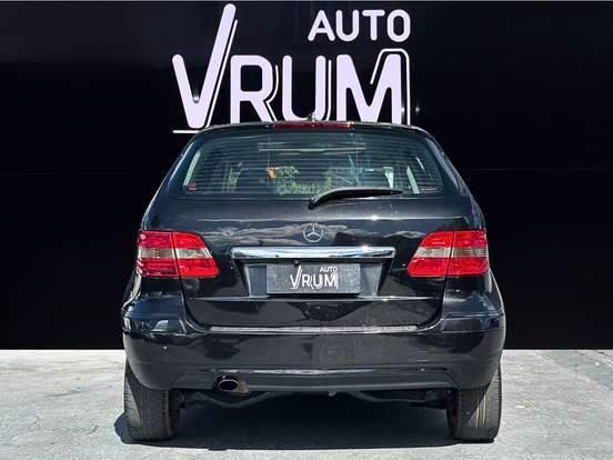 MERCEDES-BENZ-B 180-1.7 8V GASOLINA 4P AUTOMÁTICO MERCEDES-BENZ-B 180-2010