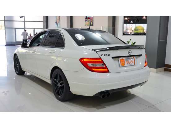 MERCEDES-BENZ-C 180-2011