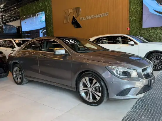 MERCEDES-BENZ-CLA 200-1.6 VISION 16V FLEX 4P AUTOMÁTICO MERCEDES-BENZ-CLA 200-2015