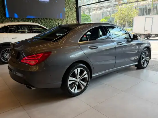 MERCEDES-BENZ-CLA 200-1.6 VISION 16V FLEX 4P AUTOMÁTICO MERCEDES-BENZ-CLA 200-2015