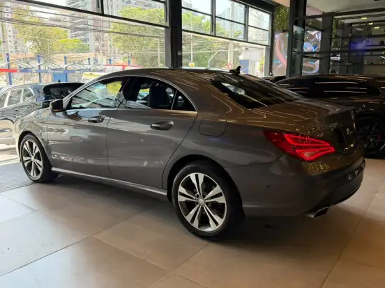 MERCEDES-BENZ-CLA 200-1.6 VISION 16V FLEX 4P AUTOMÁTICO MERCEDES-BENZ-CLA 200-2015