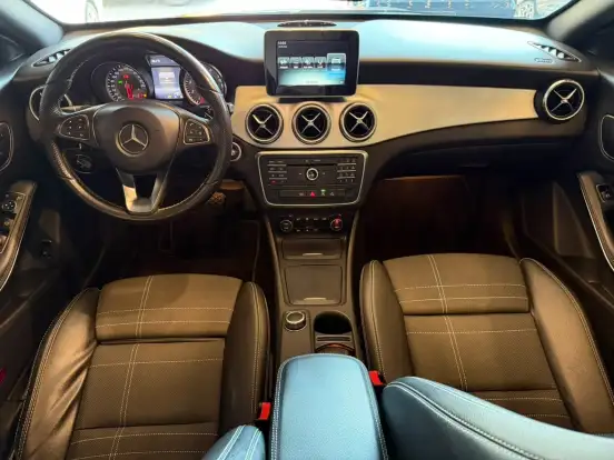 MERCEDES-BENZ-CLA 200-1.6 VISION 16V FLEX 4P AUTOMÁTICO MERCEDES-BENZ-CLA 200-2015