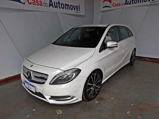 MERCEDES-BENZ-CLASSE A-1.6 200 TURBO URBAN GASOLINA 4P AUTOMATIZADO MERCEDES-BENZ-CLASSE A-2013