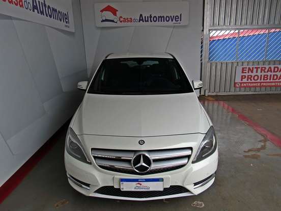 MERCEDES-BENZ-CLASSE A-1.6 200 TURBO URBAN GASOLINA 4P AUTOMATIZADO MERCEDES-BENZ-CLASSE A-2013