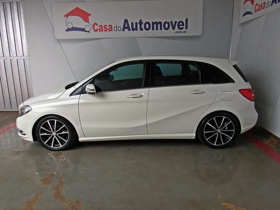 MERCEDES-BENZ-CLASSE A-1.6 200 TURBO URBAN GASOLINA 4P AUTOMATIZADO MERCEDES-BENZ-CLASSE A-2013