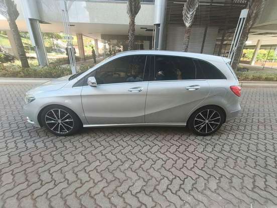MERCEDES-BENZ-CLASSE A-2014