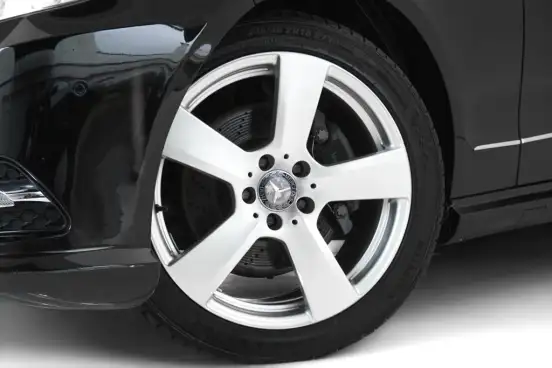 MERCEDES-BENZ-E 250-2012