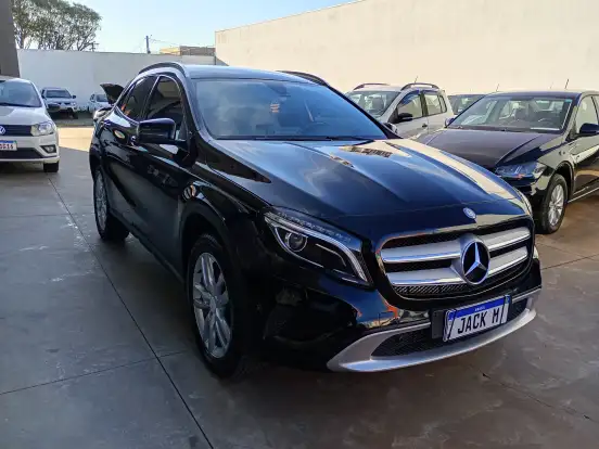 MERCEDES-BENZ-GLA 200-1.6 CGI ADVANCE 16V TURBO FLEX 4P AUTOMÁTICO MERCEDES-BENZ-GLA 200-2015