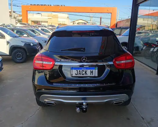 MERCEDES-BENZ-GLA 200-2015