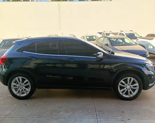 MERCEDES-BENZ-GLA 200-2015