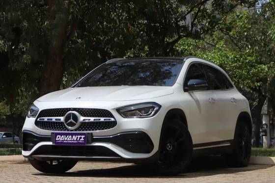 Mercedes-Benz GLA 200 1.3 GCI Gasolina AMG Line 7G-DCT