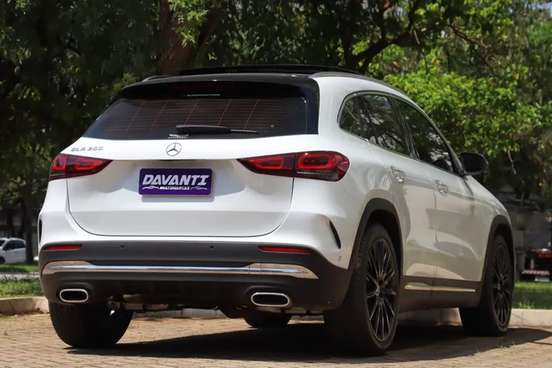 MERCEDES-BENZ-GLA 200-2022