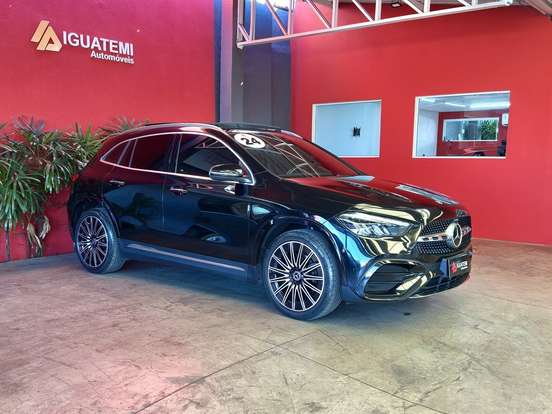 MERCEDES-BENZ-GLA 200-2023