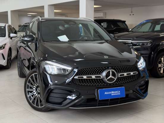 MERCEDES-BENZ-GLA 200-2024