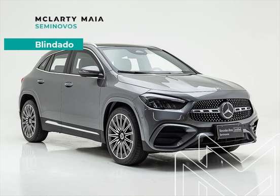 MERCEDES-BENZ-GLA 200-2024