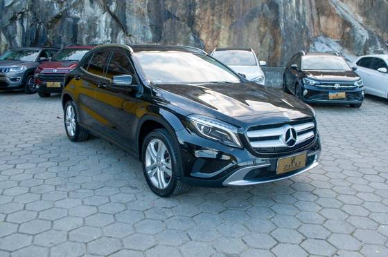 Mercedes-Benz GLA 200 1.6 CGI Advance 16V Turbo Flex 4P Automático