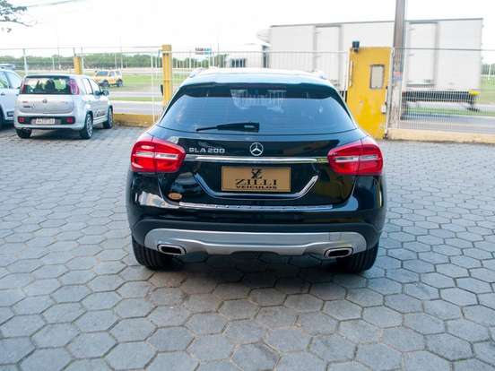MERCEDES-BENZ-GLA 200-1.6 CGI ADVANCE 16V TURBO FLEX 4P AUTOMÁTICO MERCEDES-BENZ-GLA 200-2017