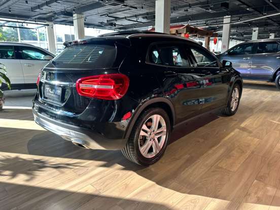MERCEDES-BENZ-GLA 200-2015