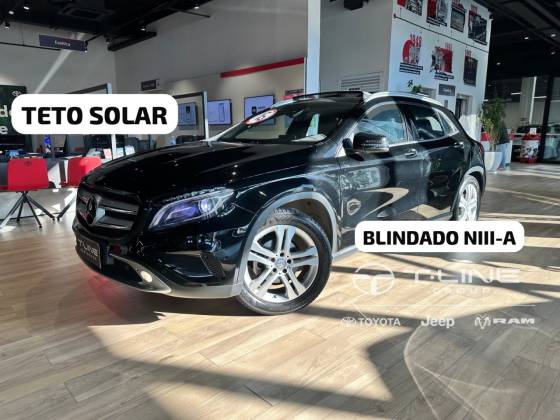 Mercedes-Benz GLA 200 1.6 CGI Advance 16V Turbo Flex 4P Automático