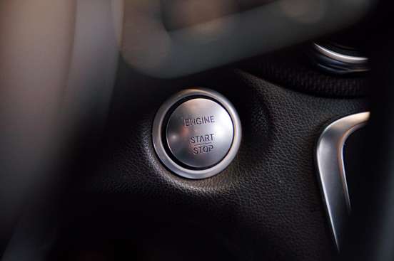 MERCEDES-BENZ-GLA 200-2019