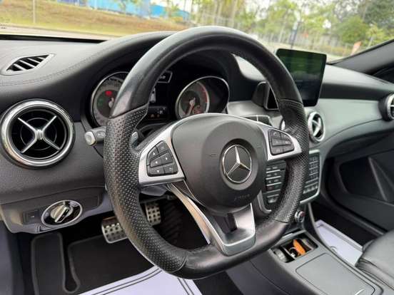 MERCEDES-BENZ-GLA 250-2016