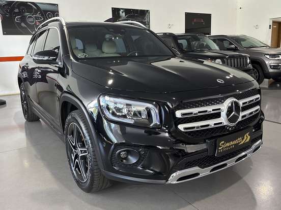 MERCEDES-BENZ-GLB 200-2021