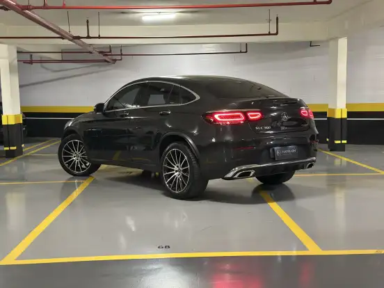 MERCEDES-BENZ-GLC 300-2019
