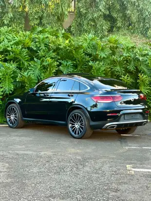 MERCEDES-BENZ-GLC 300-2021