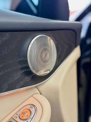 MERCEDES-BENZ-GLC 300-2020