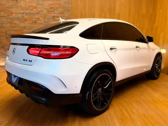 MERCEDES-BENZ-GLE 63 AMG-5.5 V8 TURBO GASOLINA COUPÉ 4MATIC 7G-TRONIC MERCEDES-BENZ-GLE 63 AMG-2016