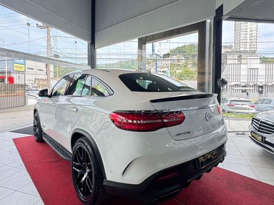 MERCEDES-BENZ-GLE 63 AMG-5.5 V8 TURBO GASOLINA COUPÉ 4MATIC 7G-TRONIC MERCEDES-BENZ-GLE 63 AMG-2016