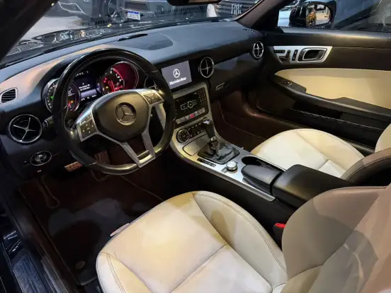 MERCEDES-BENZ-SLK 250-2015
