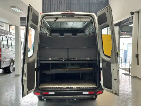 MERCEDES-BENZ-SPRINTER-2.2 CHASSI 515 EXTRA LONGO DIESEL 3P MANUAL MERCEDES-BENZ-SPRINTER-2014
