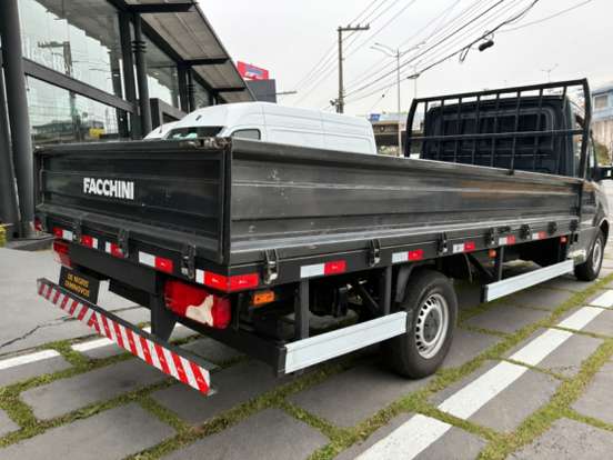 MERCEDES-BENZ-SPRINTER-2023