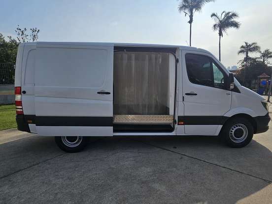 MERCEDES-BENZ-SPRINTER-2.2 CDI DIESEL FURGÃO 313 STREET MANUAL MERCEDES-BENZ-SPRINTER-2018