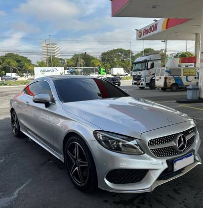 Mercedes-Benz C 250 2.0 CGI Sport Coupé Turbo 16V Gasolina 2P Automático