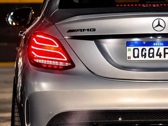 MERCEDES-BENZ-C 63 AMG-4.0 V8 TURBO GASOLINA SEDAN 4P AUTOMÁTICO MERCEDES-BENZ-C 63 AMG-2015