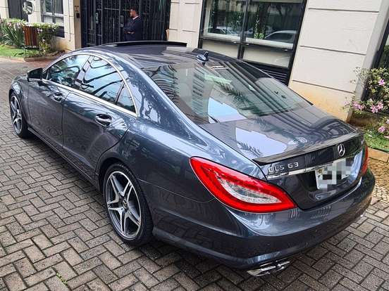 MERCEDES-BENZ-CLS 63 AMG-5.5 V8 TURBO GASOLINA 4P AUTOMÁTICO MERCEDES-BENZ-CLS 63 AMG-2012