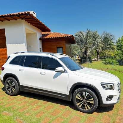 MERCEDES-BENZ-GLB 200-2021