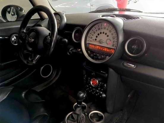 MINI-COOPER-2011