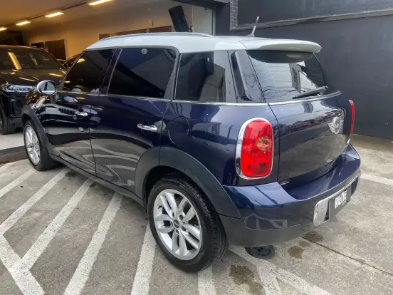MINI-COUNTRYMAN-2011
